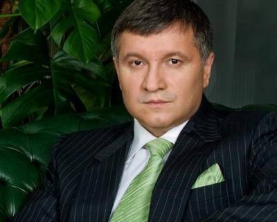 Арсен Аваков - Глава МВД Украины Арсен Аваков сравнил себя с ангелом в ответ на заявления националистов - argumenti.ru - Украина