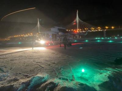 Двух рыбаков на Финском заливе спасали с помощью вертолета - neva.today - Санкт-Петербург