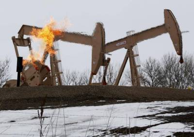 EIA понизило оценку спроса на нефть и ЖУВ в этом году - до 97,5 млн б/с - smartmoney.one - Reuters