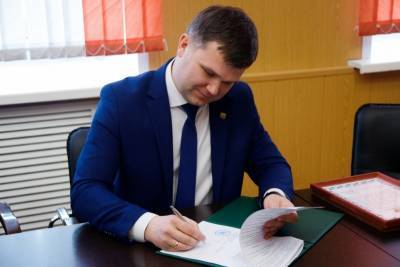 "Лузалес" подписал соглашение о соцпартнерстве с Прилузским районом на 2021-й год - komiinform.ru - район Прилузский