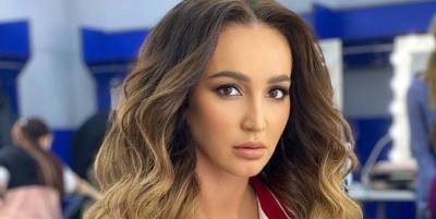 Ольга Бузова - Максим Галкин - Ольза Бузова снова оконфузилась - певица неправильно написала название фильма На 50 оттенков темнее - ТЕЛЕГРАФ - telegraf.com.ua
