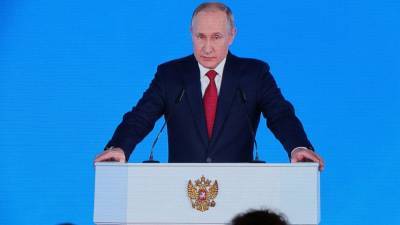 Песков - Путин - Спикер Кремля сообщил, что дата послания Путина парламенту "сдвигается вправо" - newinform.com