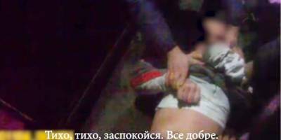 В Кременчуге двум женщинам удалось спасти мужчину, решившего спрыгнуть с моста — видео - nv.ua - Полтавская обл. - Кременчуг