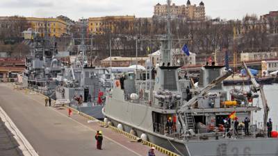 Минные тральщики НАТО вошли в порт Одессы - vesti.ru - Одесса - Одессы