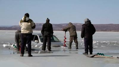 Сезон опасного льда: как не попасть в полынью - vesti.ru - Ленинградская обл. - Приморье край - Уссурийск