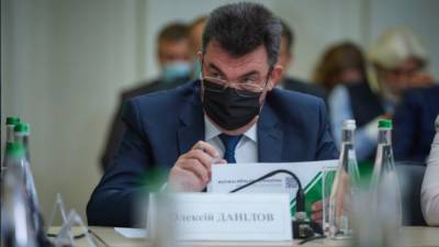 Наказание и оборона: заседание СНБО перенесли, – СМИ - 24tv.ua - Новости - Снбо
