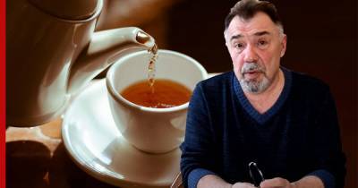 Михаил Гинзбург - Врач-диетолог рассказал, кому нельзя пить чай - profile.ru