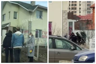 Люди восстали против живодера, который задушил кота под Одессой, завязалась драка: видео с места - odessa.politeka.net - Одесса