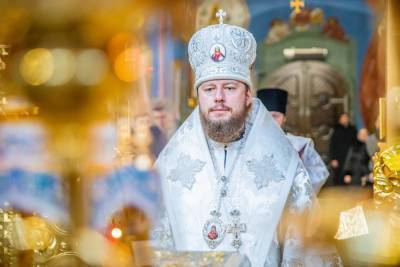 Владимир Зеленский - Нужно просто придерживаться Конституции Украины и тогда в государстве воцарится мир, спокойствие и единство, - епископ Виктор - politeka.net