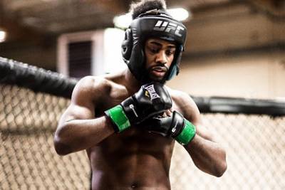 Петр Ян - Стерлинг высказался о незаслуженном поясе чемпиона UFC - lenta.ru