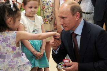 Путин подписал указ о выплатах на детей, увеличив их в два раза - vologda-poisk.ru