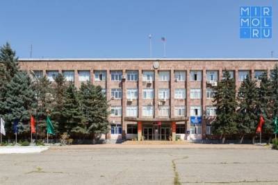 Администрация Буйнакска выступила с заявлением о сообщениях с фактом насилия в местной школе - mirmol.ru - респ. Дагестан - Буйнакск