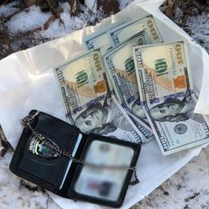 Харьковский полицейский требовал тысячу долларов у знакомых. Фото - reporter-ua.com - Харьков