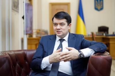 Дмитрий Разумков - Пока есть антитела – не стоит, – Разумков не хочет вакцинироваться от COVID-19 - 24tv.ua - Новости