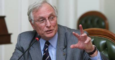 Коронавирус мутирует раз в 12 дней, Украине нужно ускорить вакцинацию — академик НАН - tsn.ua