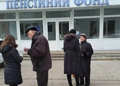 Денис Шмыгаль - Уже в текущем году: пенсии украинцев вырастут еще трижды – в Кабмине назвали суммы - ukrainianwall.com