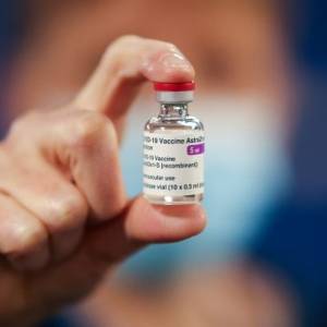 В Дании приостанавливают вакцинацию препаратом AstraZeneca - reporter-ua.com - Дания