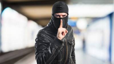 Олег Никитин - "Это ограбление!": вооруженный злоумышленник напал на магазин в Иванове - nation-news.ru - Иваново