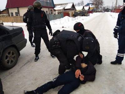 Троих подозреваемых в хищении 8 миллиардов рублей у Сбербанка задержали - readovka.news - Санкт-Петербург