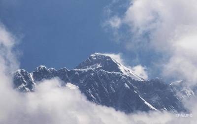 В Непале разрешили восхождения на Эверест - korrespondent.net - Непал