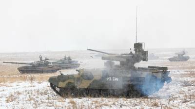 Юнус-Бек Евкуров - "Терминаторы" впервые провели учения с танками - vesti.ru