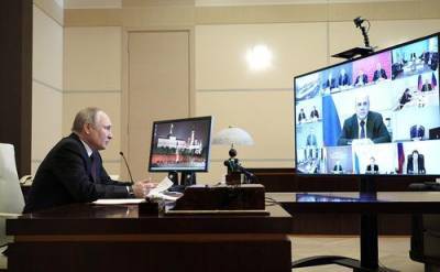 Владимир Путин - Путин призвал российскх бизнесменов вкладывать средства «в дом»: «Так спокойнее и надежнее» - argumenti.ru