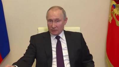 Владимир Путин - Путин призвал российских бизнесменов инвестировать "в дом" - piter.tv