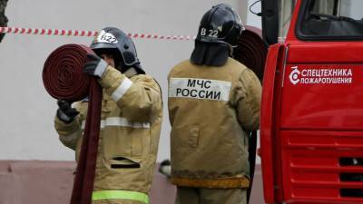 В Омске произошел пожар в здании с кислородными баллонами - mir24.tv - Владимирская обл. - Омск
