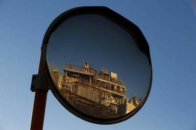 Фьючерсы на нефть WTI подешевели в ходе азиатской сессии - smartmoney.one - Reuters