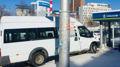 Появились подробности аварии на остановке в Уфе - bash.news - Уфа - район Иглинский