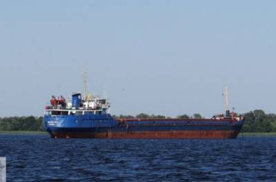 Олег Николенко - Авария сухогруза в Черном море: спасенные украинские моряки уже в порту в Румынии - from-ua.com - Румыния