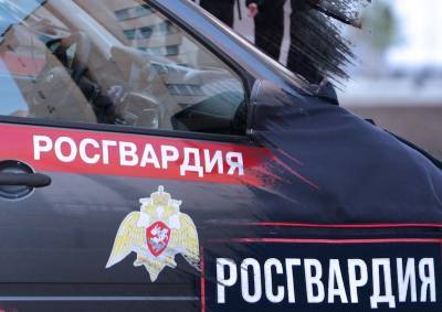 В центре Москвы задержали мужчину, угрожавшего ножом сотруднику магазина - mskgazeta.ru - Москва - Смоленск