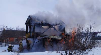 Сразу три дома сгорели в Чебоксарах этим утром - pg21.ru - респ. Чувашия - Чебоксары - район Чебоксарский - район Мариинско-Посадский