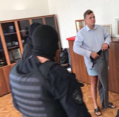 Владимир Шишков - Мэра Троицка подозревают в должностном преступлении. Источник: возможно задержание - znak.com - Челябинская обл. - Троицк