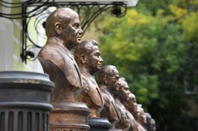Михаил Горбачев - Леонид Брежнев - Иосиф Сталин - Владимир Ленин - Никита Хрущев - Зураб Церетели - Петр I - Иван Грозный - «Аллею правителей России» перенесут из Москвы в Пензу - aif.ru - Москва - Пензенская обл. - Пенза