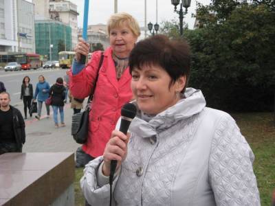Алексей Навальный - Татьяна Мерзлякова - В Екатеринбург осудили активистку, которую опознали на митинге по «куску капюшона» - znak.com - Екатеринбург - Свердловская обл.
