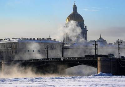 святой Патрик - Дворцовый мост в Петербурге подсветят изумрудным в честь святого Патрика - interfax-russia.ru - Санкт-Петербург - Ирландия - Петербург