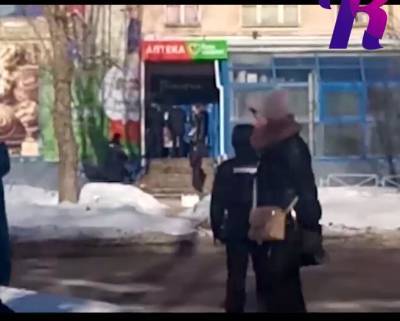Мужчина, захвативший заложников в Северодвинске, сдался из-за списания долгов - readovka.news - Северодвинск - Захват