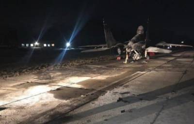 Под Киевом пьяный капитан на "евробляхе" врезался в самолет: всплыли новые детали и фото ЧП - politeka.net - Киев