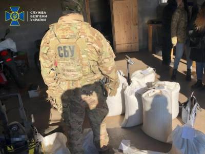 В Ровенской области заблокировали контрабанду янтаря почти на 2 млн грн - gordonua.com - Украина