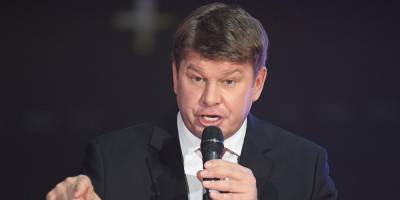 Дмитрий Губерниев - Губерниев рассказал о катастрофе в российском футболе - ruposters.ru - Голландия