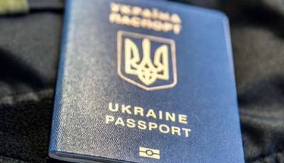 Более четверти миллиона украинцев имеют вид на жительство в Польше - lenta.ua - Украина - Польша
