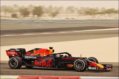 Ферстаппен лидирует в первый день тестов - f1news.ru - Бахрейн