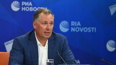 Александр Большунов - Станислав Поздняков - Поздняков: будем считать, что флаг ОКР успешно прошёл боевое крещение на зимних ЧМ - russian.rt.com