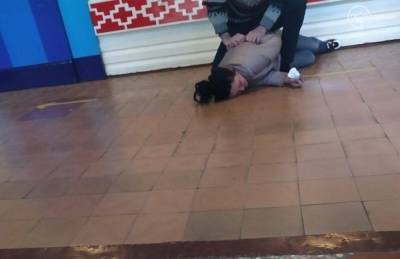 В Мариуполе пьяная мать избила завуча школы и набросилась на директора (видео) - sharij.net - Мариуполь
