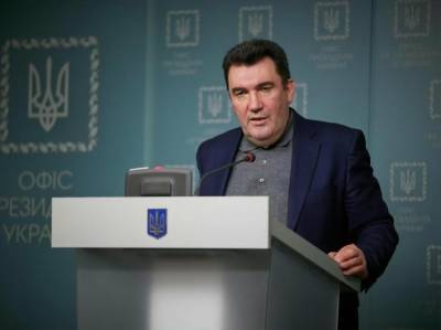 Алексей Данилов - Савик Шустер - "Звонят и говорят: "Вячеславович, мы не голосовали!" Данилов заявил, что после решения СНБО по Харьковским соглашениям у него был "красный телефон" - gordonua.com - Украина - Того