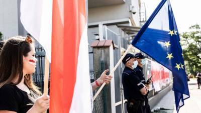 Польша объявила о высылке двух белорусских дипломатов - svoboda.org - Минск - Варшава
