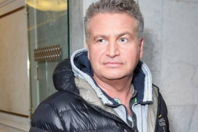 Леонид Агутин - Анжелика Варум - Агутин обратился к внебрачной дочери: Как же так, доченька? - mk.ru - Париж