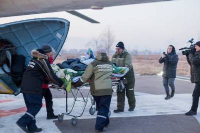 Двух пострадавших в ДТП с фурой в Забайкальске вертолётом доставили в Читу - chita.ru - Чита - Забайкальск
