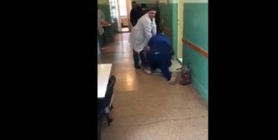 В Закарпатской областной клинической больнице пациент устроил скандал, завязалась драка с врачами - видео - ТЕЛЕГРАФ - telegraf.com.ua - Закарпатская обл. - Ужгород